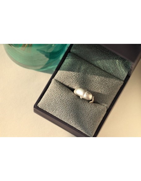 sterling silver beluga whale ring