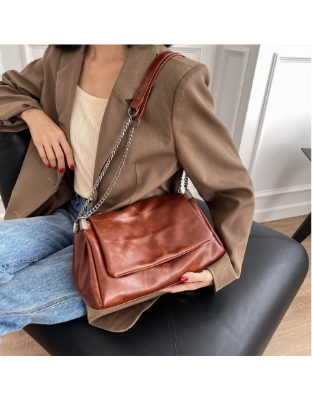 go-to chain leather bag