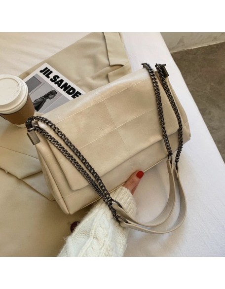 go-to chain leather bag